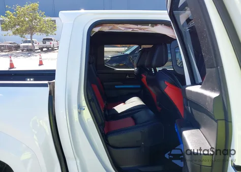 2025 Toyota Tacoma Trd Sport 4Wd z USA, uszkodzony, nr VIN 3TMLB5JN0SM089826